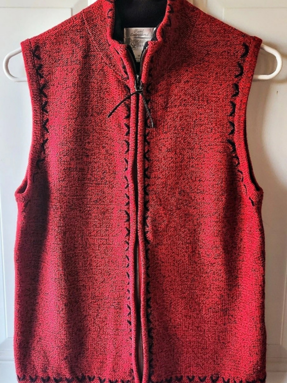 Christopher & Banks Hand Embroidered Red and Black Zip-Up Sweater Vest Size M